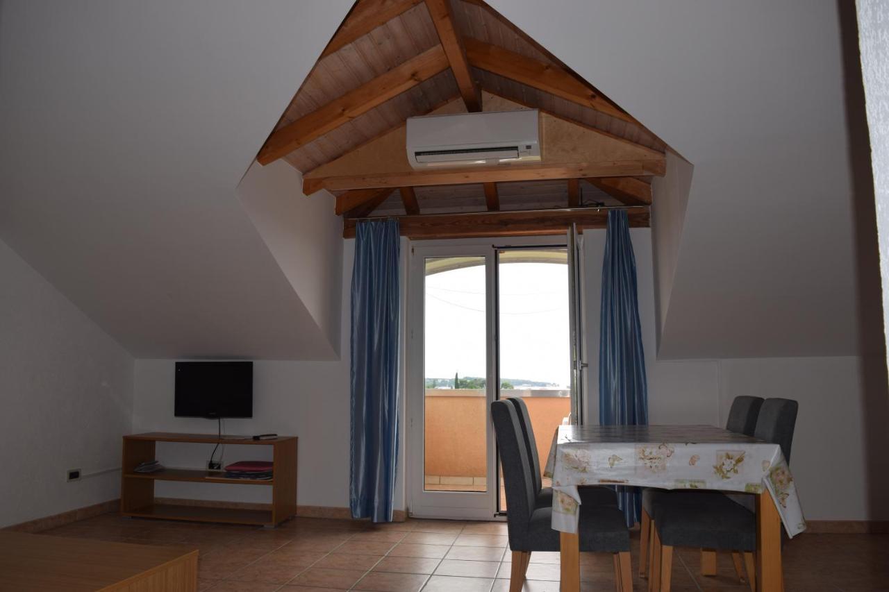 Apartments Grgic Novigrad Istria المظهر الخارجي الصورة