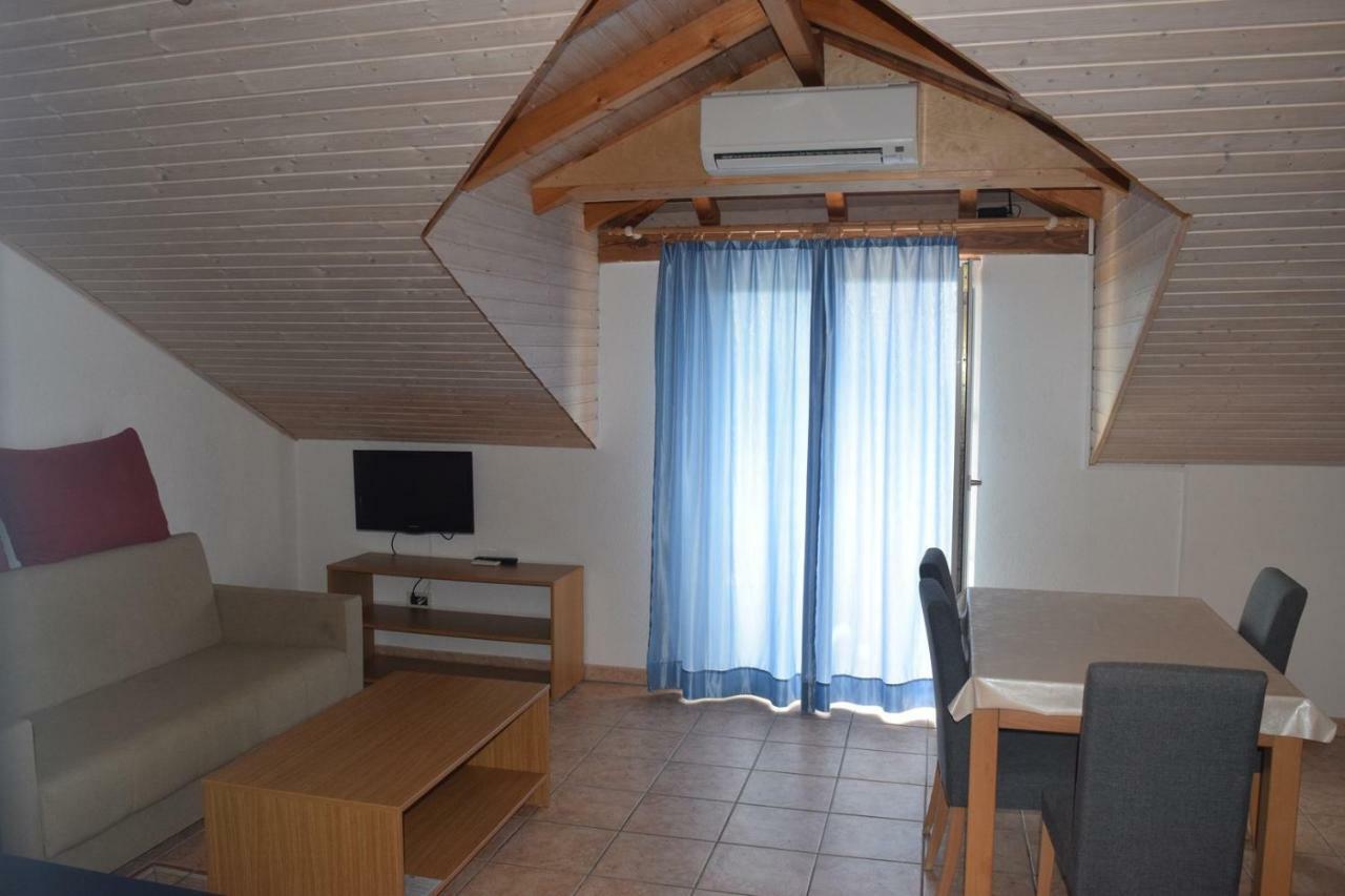 Apartments Grgic Novigrad Istria المظهر الخارجي الصورة